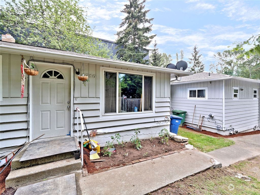 Photo of 4210 Southcenter Boulevard, Tukwila, WA 98188 (MLS # 2070165)