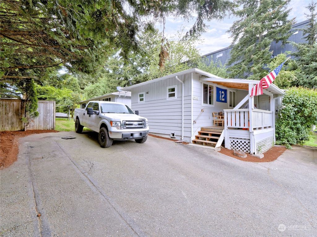 Photo of 4210 Southcenter Boulevard, Tukwila, WA 98188 (MLS # 2070165)