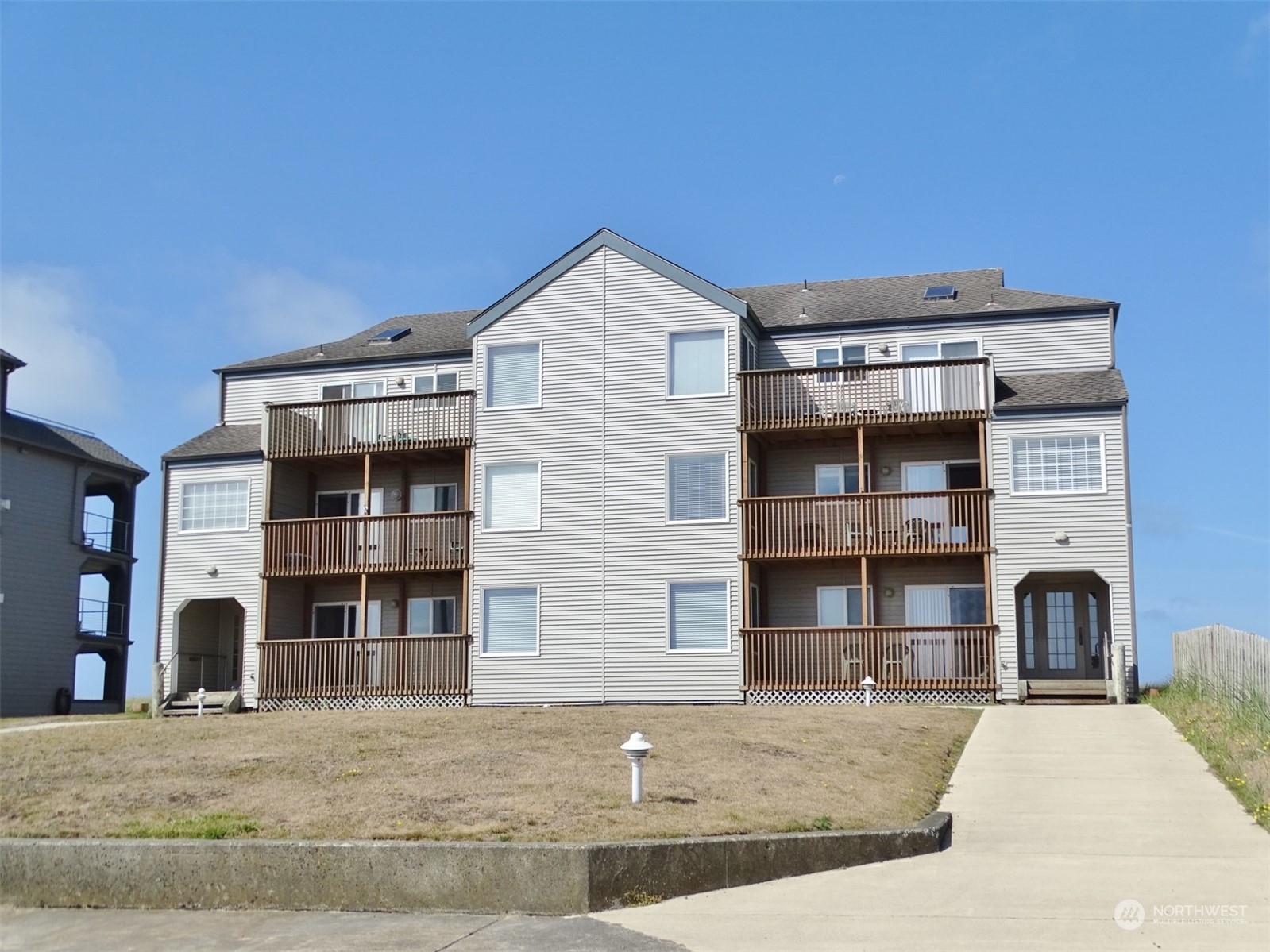 1399 Ocean Shores Boulevard SW 2N-E