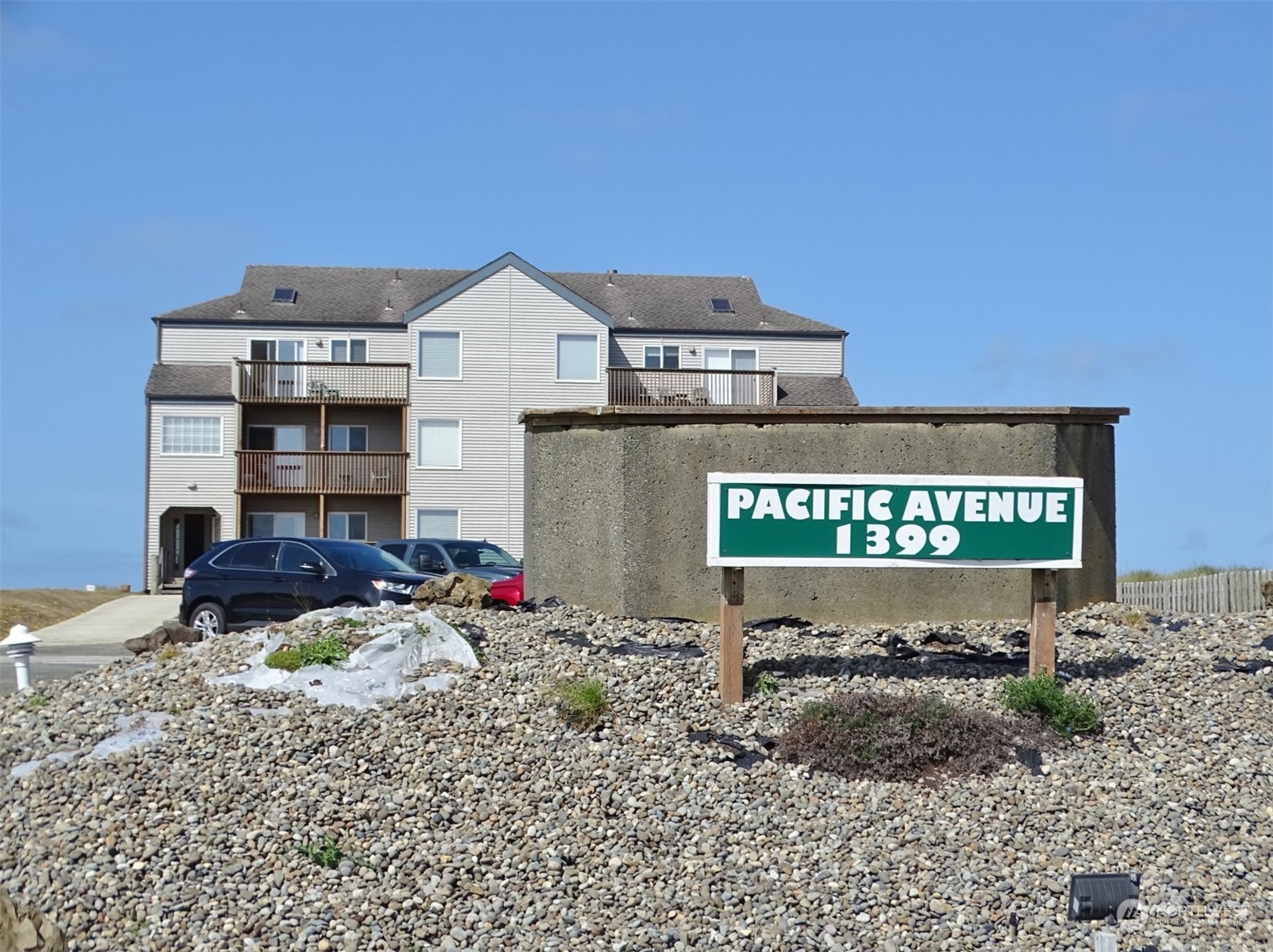 1399 Ocean Shores Boulevard SW 2N-E