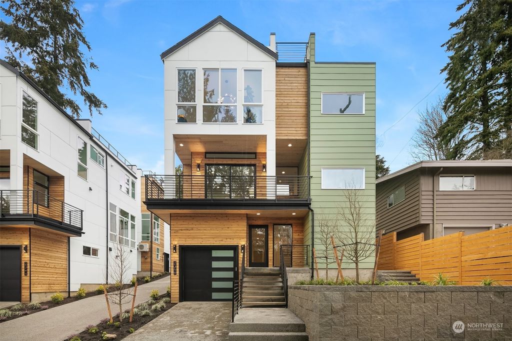 Photo of 2352 NE 90th Street, Seattle, WA 98115 (MLS # 2048209)