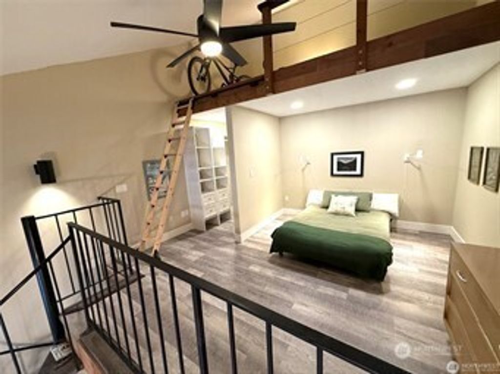 Photo of 223 Hyak Drive E #637, Snoqualmie Pass, WA 98068 (MLS # 2429016)