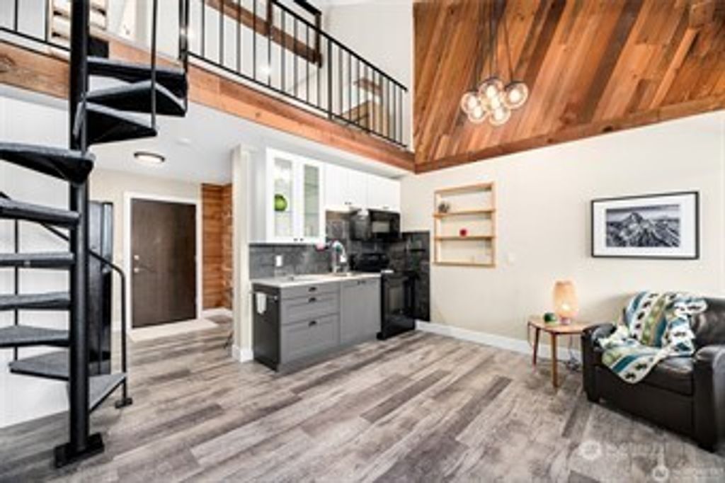 Photo of 223 Hyak Drive E #637, Snoqualmie Pass, WA 98068 (MLS # 2429016)