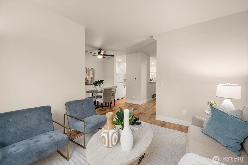 Photo of 6773 SE Cougar Mountain Way #4, Bellevue, WA 98006 (MLS # 2466900)