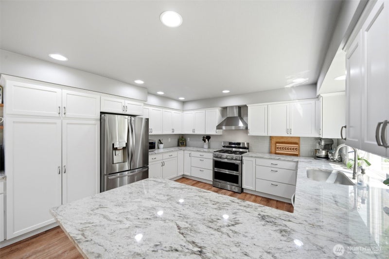 13930 73rd Street NE
