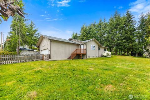 Photo of 60 E Treewater Place, Shelton, WA 98584 (MLS # 2376816) Photo of 60 E Treewater Place, Shelton, WA 98584 (MLS # 2376816)