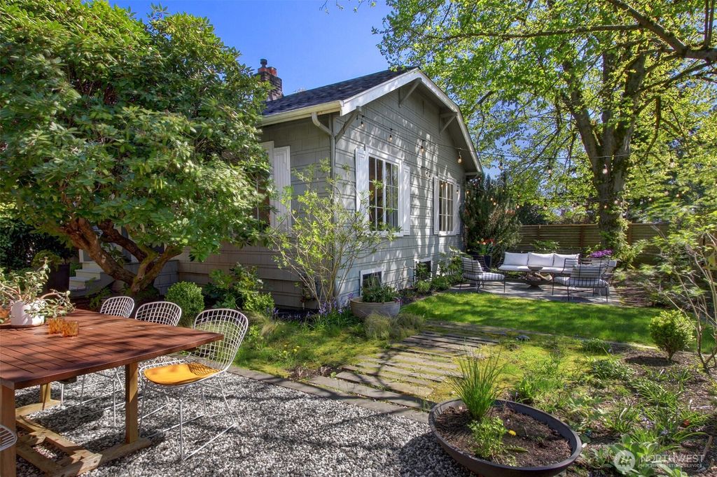 Photo of 10556 Dayton Avenue N, Seattle, WA 98133 (MLS # 2359530)