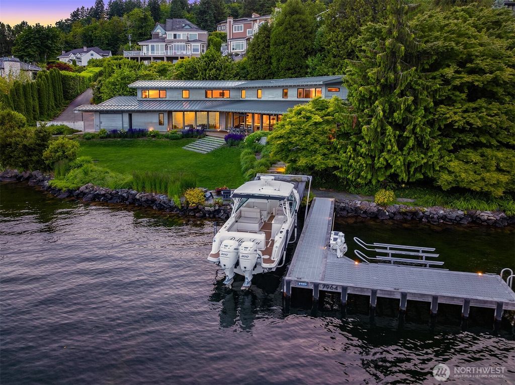 Photo of 7964 E Mercer Way, Mercer Island, WA 98040 (MLS # 2389516)