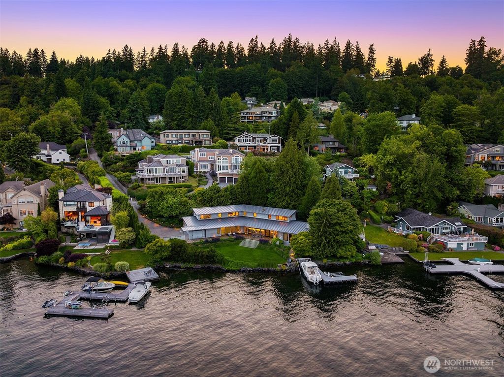 Photo of 7964 E Mercer Way, Mercer Island, WA 98040 (MLS # 2389516)