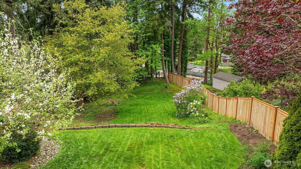 Photo of 6622 NE 151st Street, Kenmore, WA 98028 (MLS # 2514662)