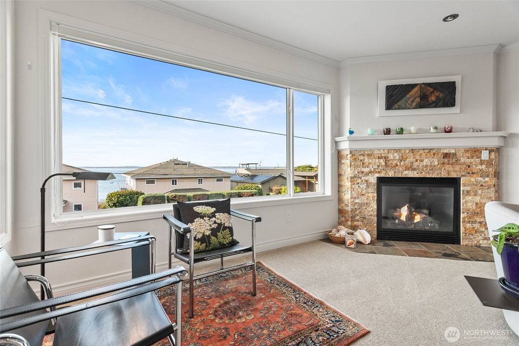 Photo of 929 11th Street #202, Bellingham, WA 98225 (MLS # 2456440)