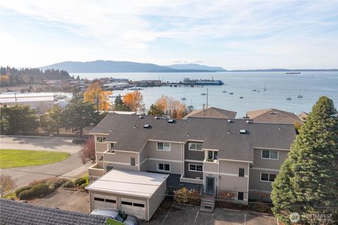 Photo of 929 11th Street #202, Bellingham, WA 98225 (MLS # 2456440)