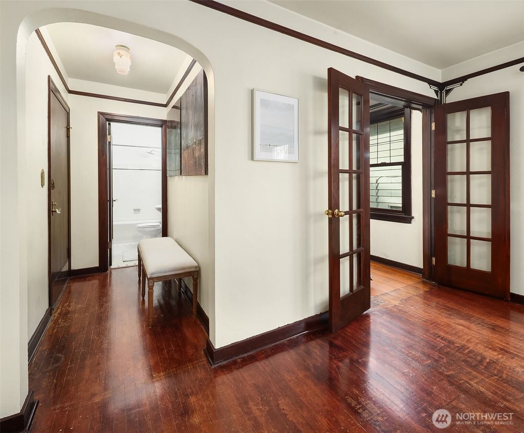 Photo of 411 Boylston Avenue E #202, Seattle, WA 98102 (MLS # 2490013)