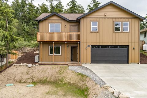 Photo of 4904 Deception Circle, Oak Harbor, WA 98277 (MLS # 2398542)