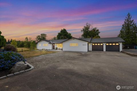 Photo of 38005 192nd Avenue SE, Auburn, WA 98092 (MLS # 2468809)