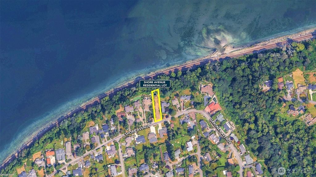 Photo of 3121 Shore Avenue, Everett, WA 98203 (MLS # 2443921)