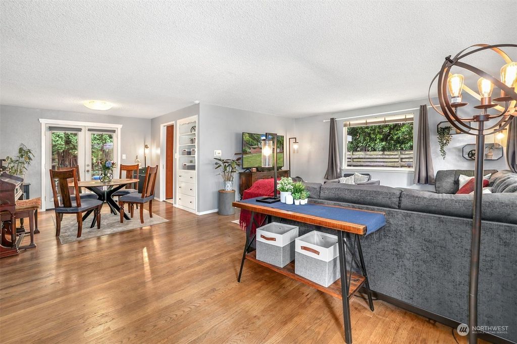 Photo of 15604 18th Avenue SW, Burien, WA 98166 (MLS # 2137897)