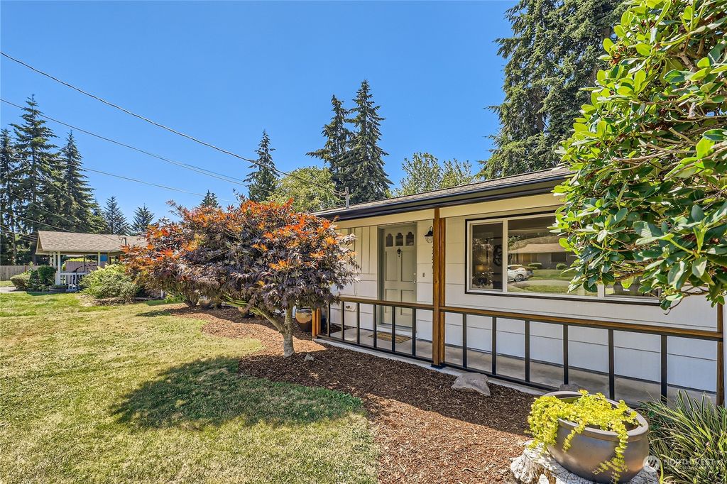 Photo of 22204 38th Avenue W, Mountlake Terrace, WA 98043 (MLS # 2262256)