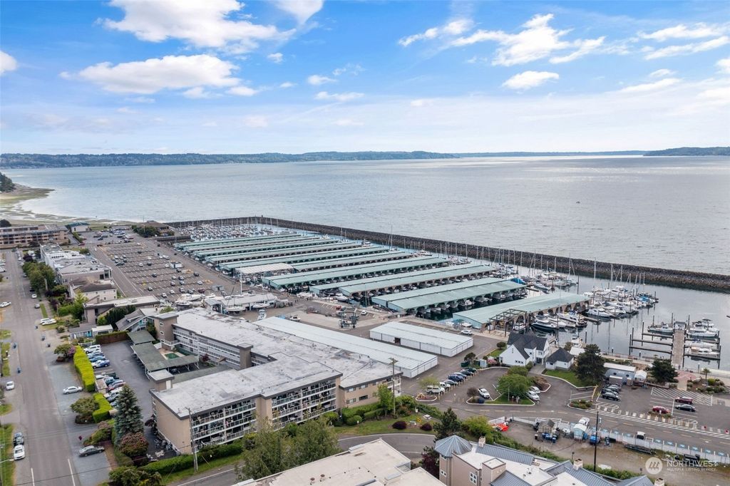 Photo of 22315 6th Avenue S #A405, Des Moines, WA 98198 (MLS # 2244087)