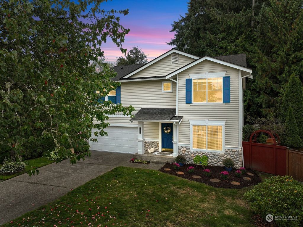 Photo of 14012 284th Circle NE, Duvall, WA 98019 (MLS # 2168860)