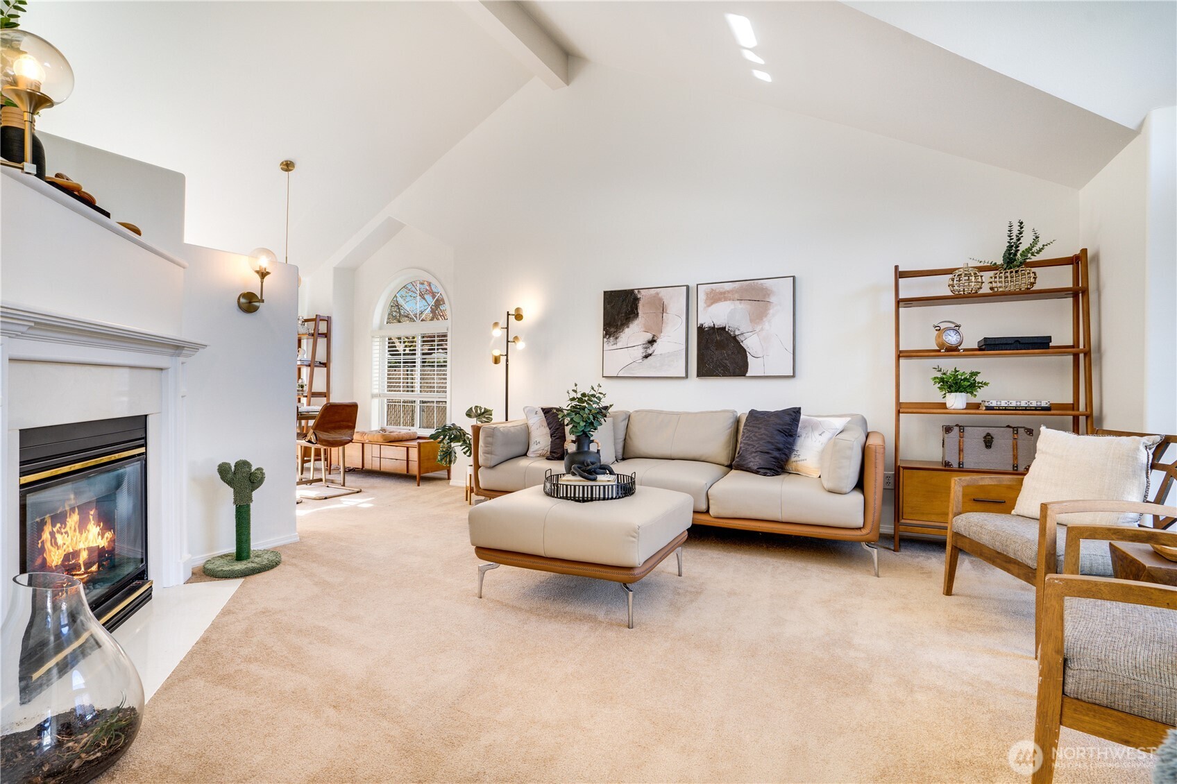 33 Lakewood Oaks Drive SW