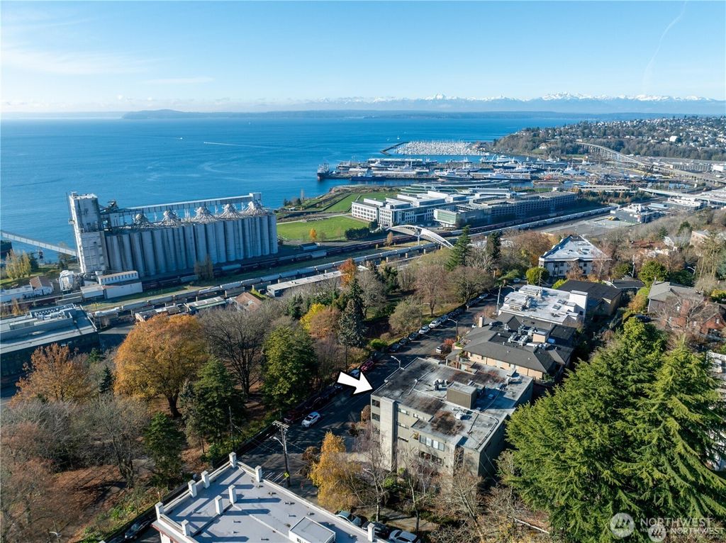 Photo of 654 W Olympic Place #402, Seattle, WA 98119 (MLS # 2357805)