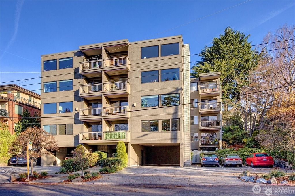 Photo of 654 W Olympic Place #402, Seattle, WA 98119 (MLS # 2357805)
