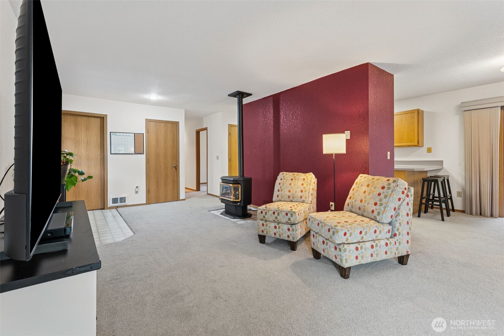 828 Livingston Street NE