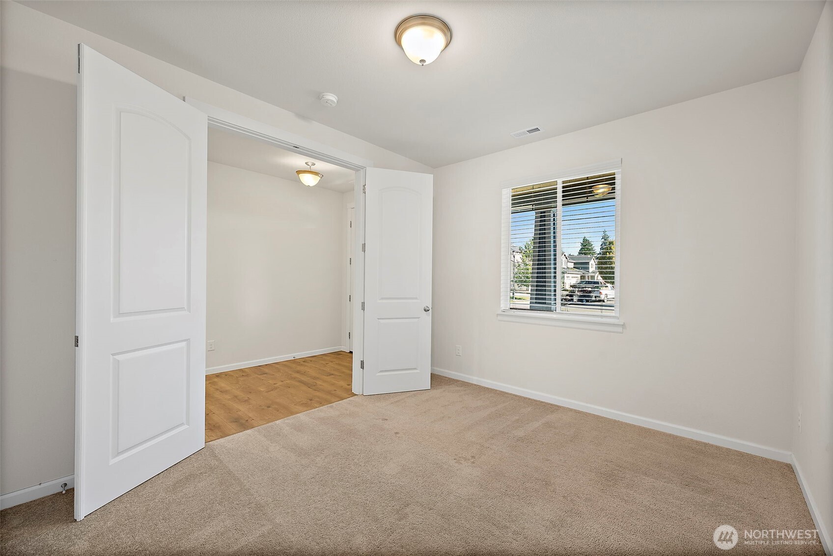 2109 Ava St SE