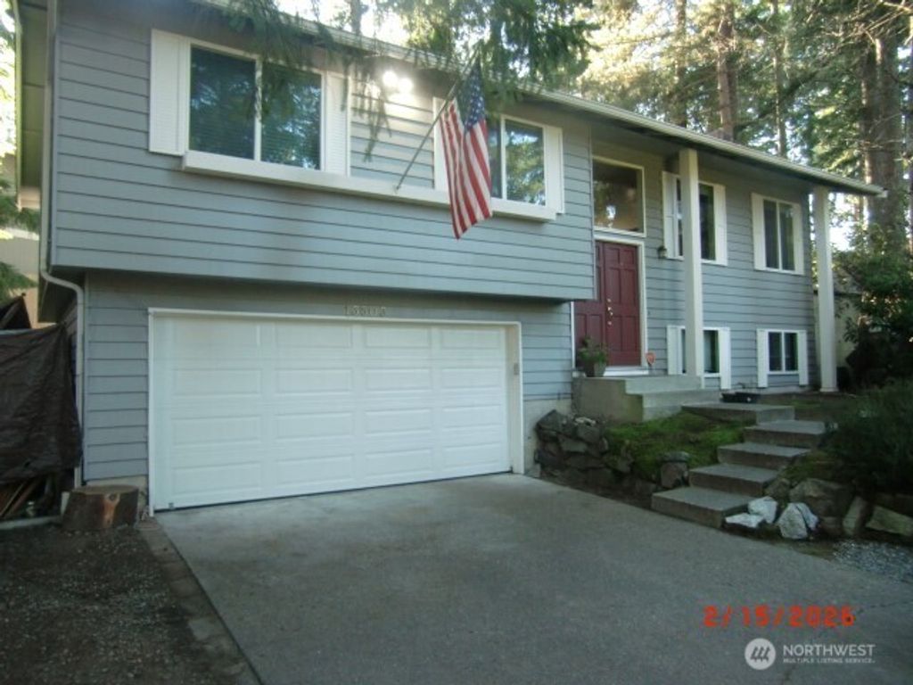 Photo of 13503 NE 78th Place, Redmond, WA 98052 (MLS # 2526871)