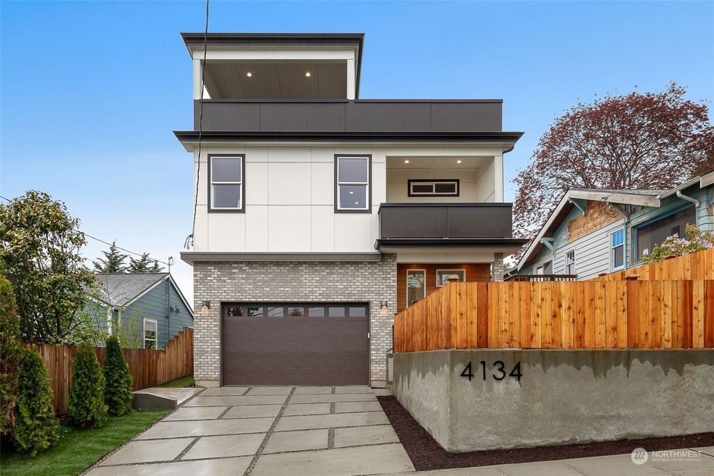 Photo of 4134 SW SOUTHERN Street, Seattle, WA 98136 (MLS # 2229095)