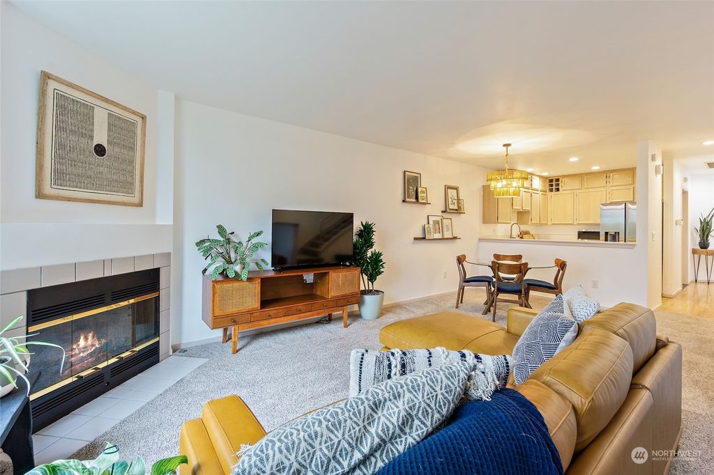 Photo of 11828 NE 80th Street #9, Kirkland, WA 98033 (MLS # 2209989)