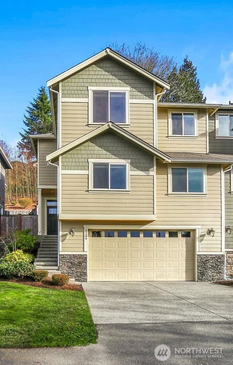 Photo of 5209 Glenwood Avenue, Everett, WA 98203 (MLS # 2527958)