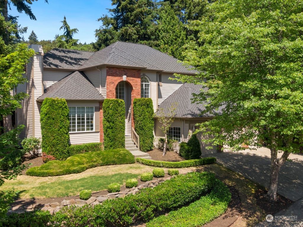 Photo of 10202 NE 155th Place, Bothell, WA 98011 (MLS # 2265170)