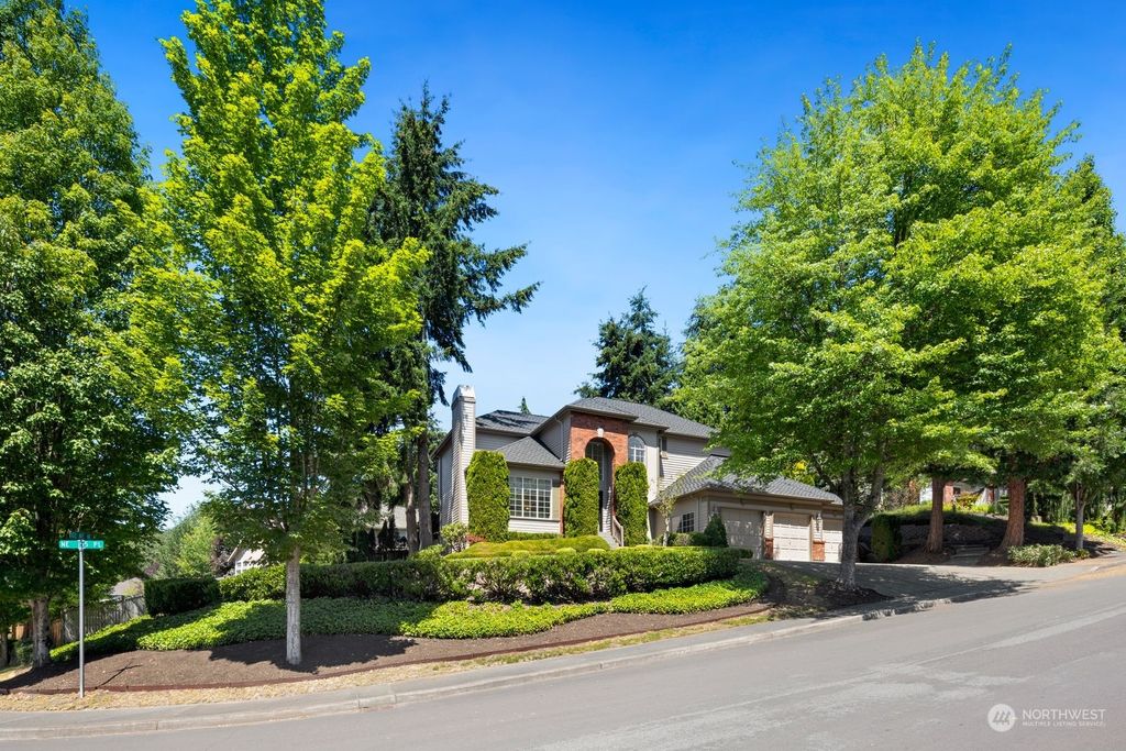 Photo of 10202 NE 155th Place, Bothell, WA 98011 (MLS # 2265170)