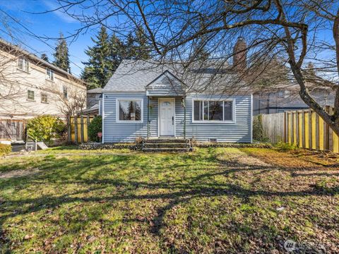 7121 Rainier Drive, Everett, WA 98203 - MLS#: 2338997