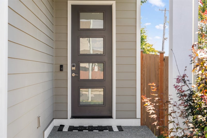 5102 82nd Pl NE