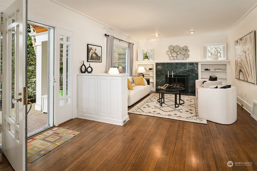Photo of 2414 E Lynn Street, Seattle, WA 98112 (MLS # 2031622)