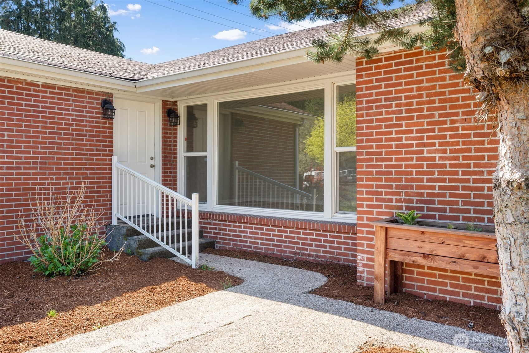189 Keithahn Street S