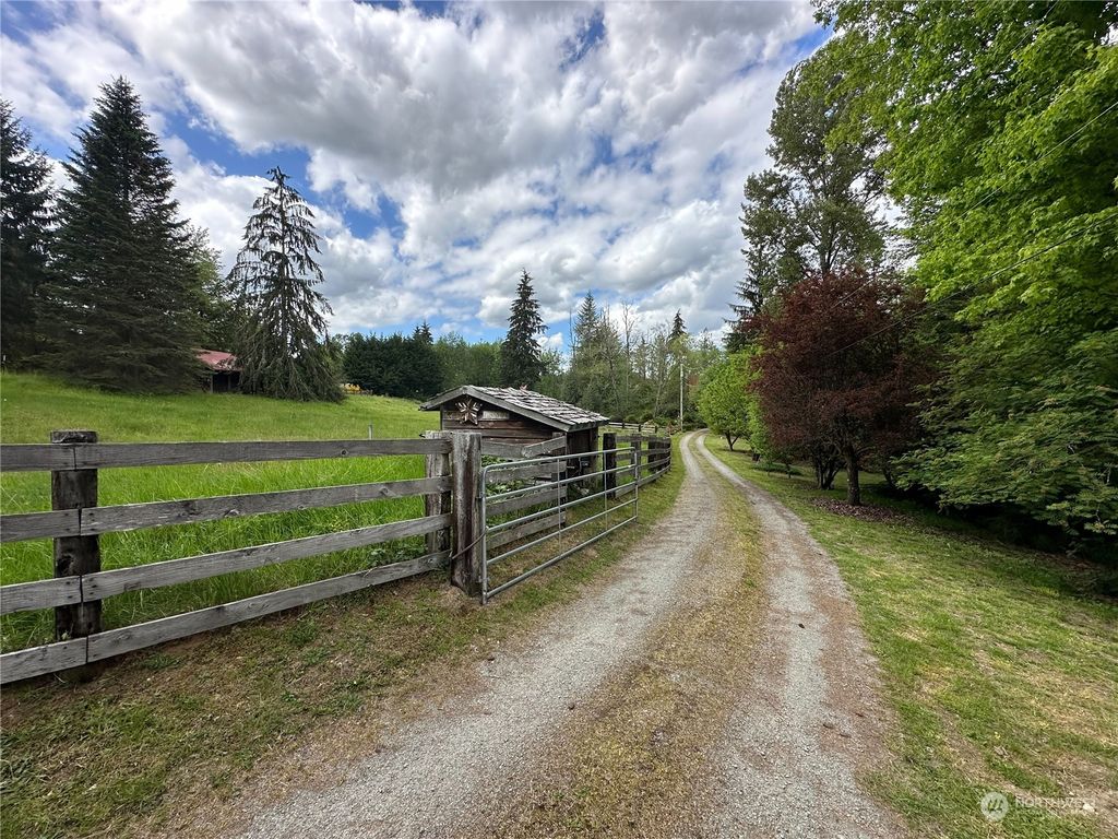 Photo of 3515 282nd Street NE, Arlington, WA 98223 (MLS # 2238556)