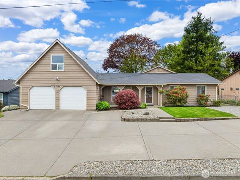 Photo of 23105 20th Avenue S, Des Moines, WA 98198 (MLS # 2515644)