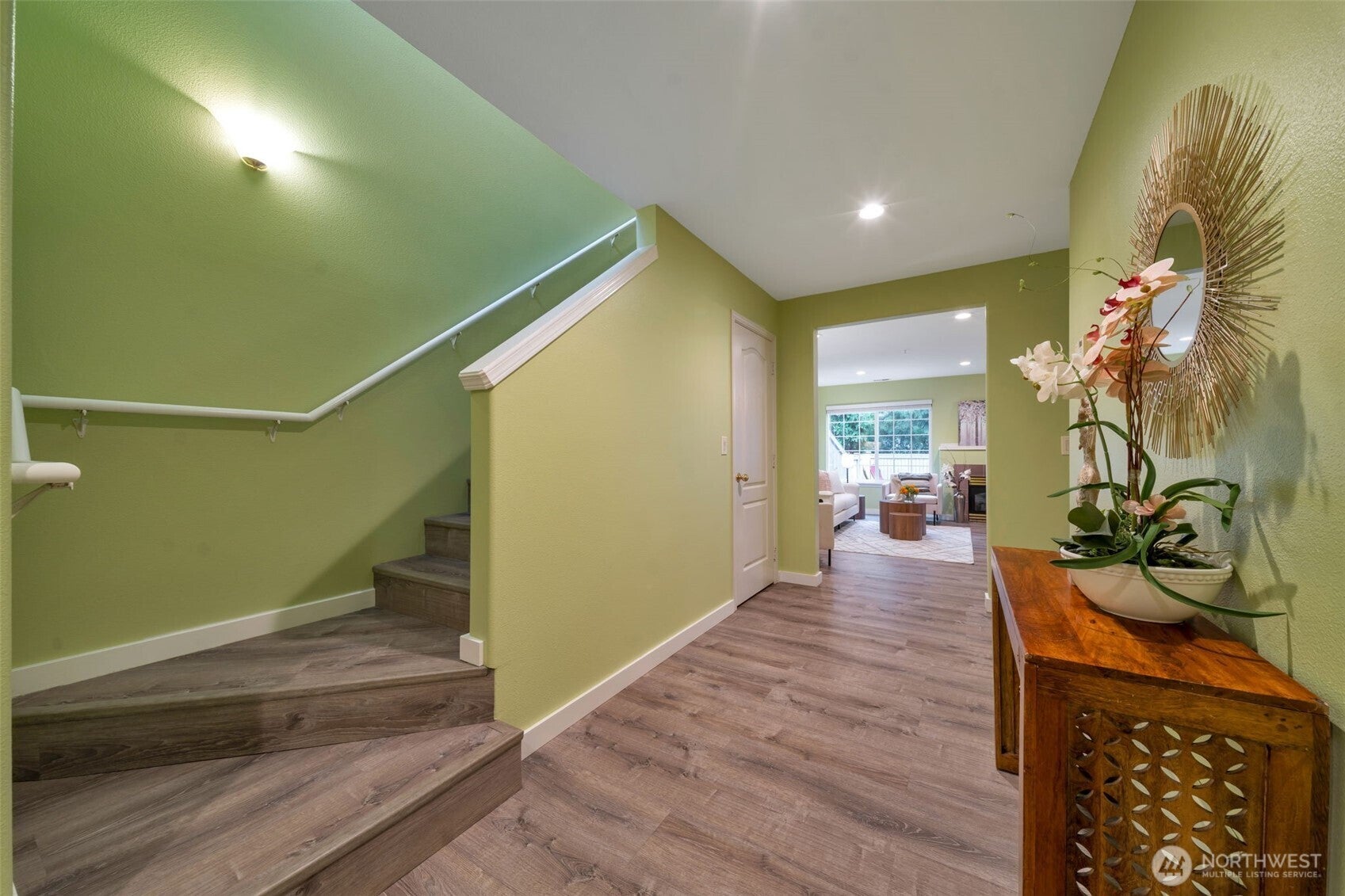 4802 Nassau Avenue NE 23
