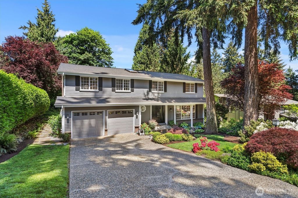 Photo of 11000 SE 24th Place, Bellevue, WA 98004 (MLS # 2508229)