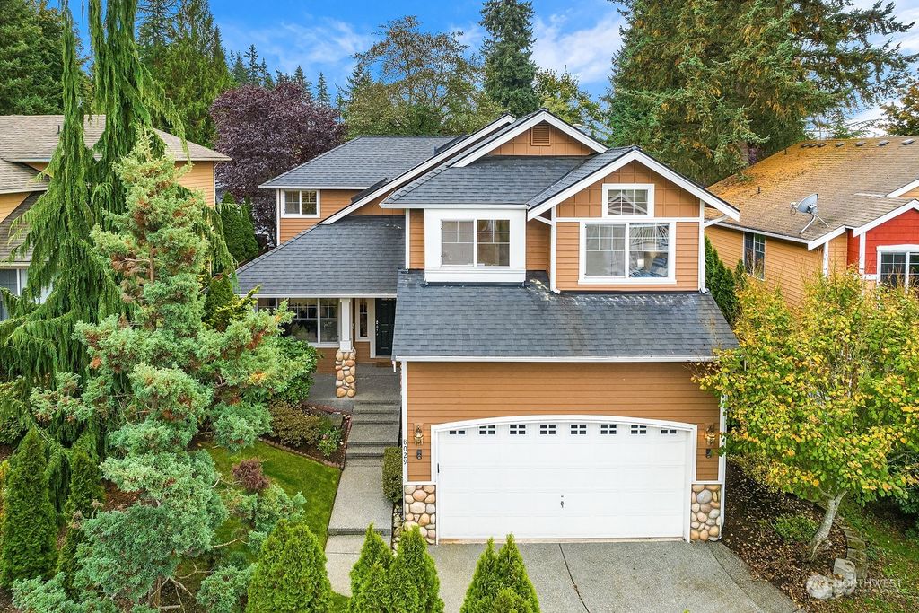 Photo of 8029 NE 131st Court, Kirkland, WA 98034 (MLS # 2198419)