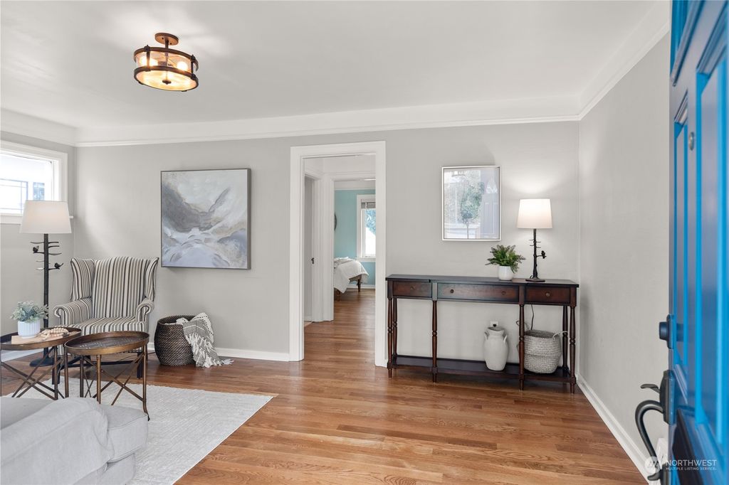 Photo of 6850 36th Avenue NE, Seattle, WA 98115 (MLS # 2212355)