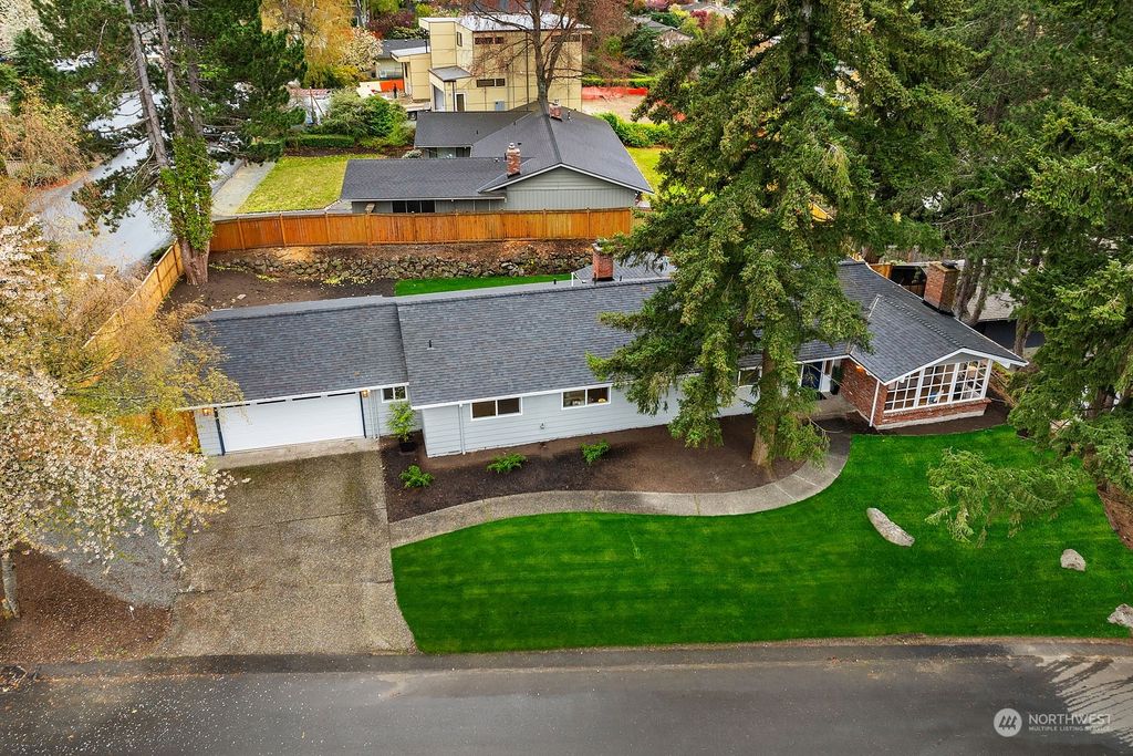 Photo of 8205 SE 62nd Street, Mercer Island, WA 98040 (MLS # 2220223)