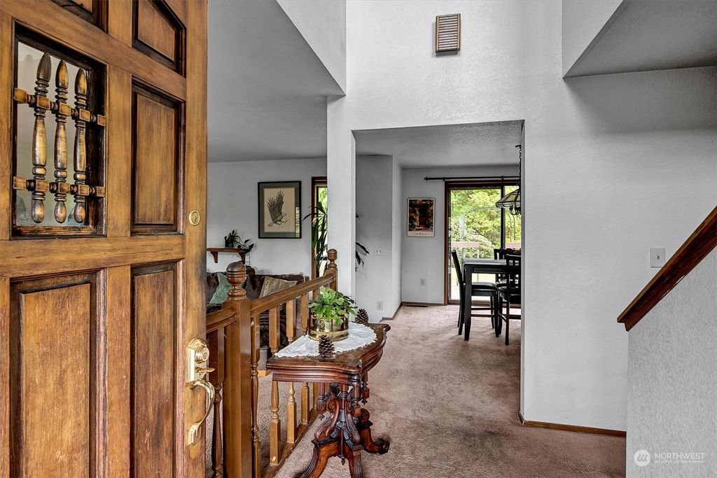 Photo of 629 152nd Place SW, Lynnwood, WA 98087 (MLS # 2262781)