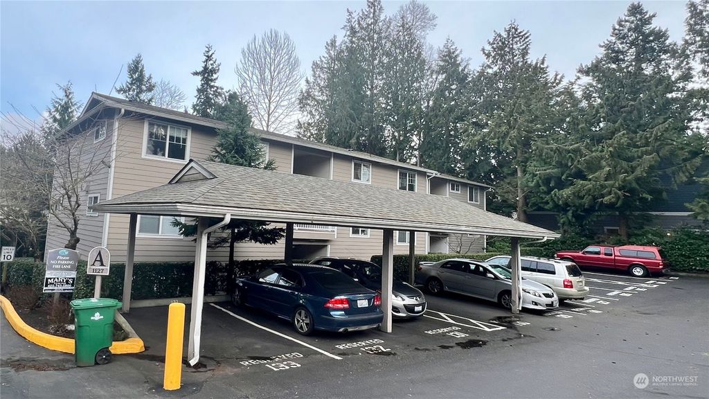 Photo of 1127 N 198th Street #A302, Seattle, WA 98133 (MLS # 2206536)