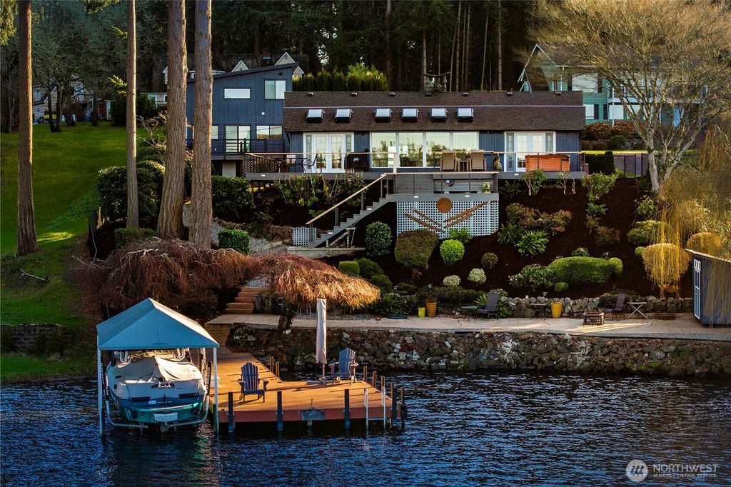 Photo of 11410 Gravelly Lake Drive SW, Lakewood, WA 98499 (MLS # 2467787)