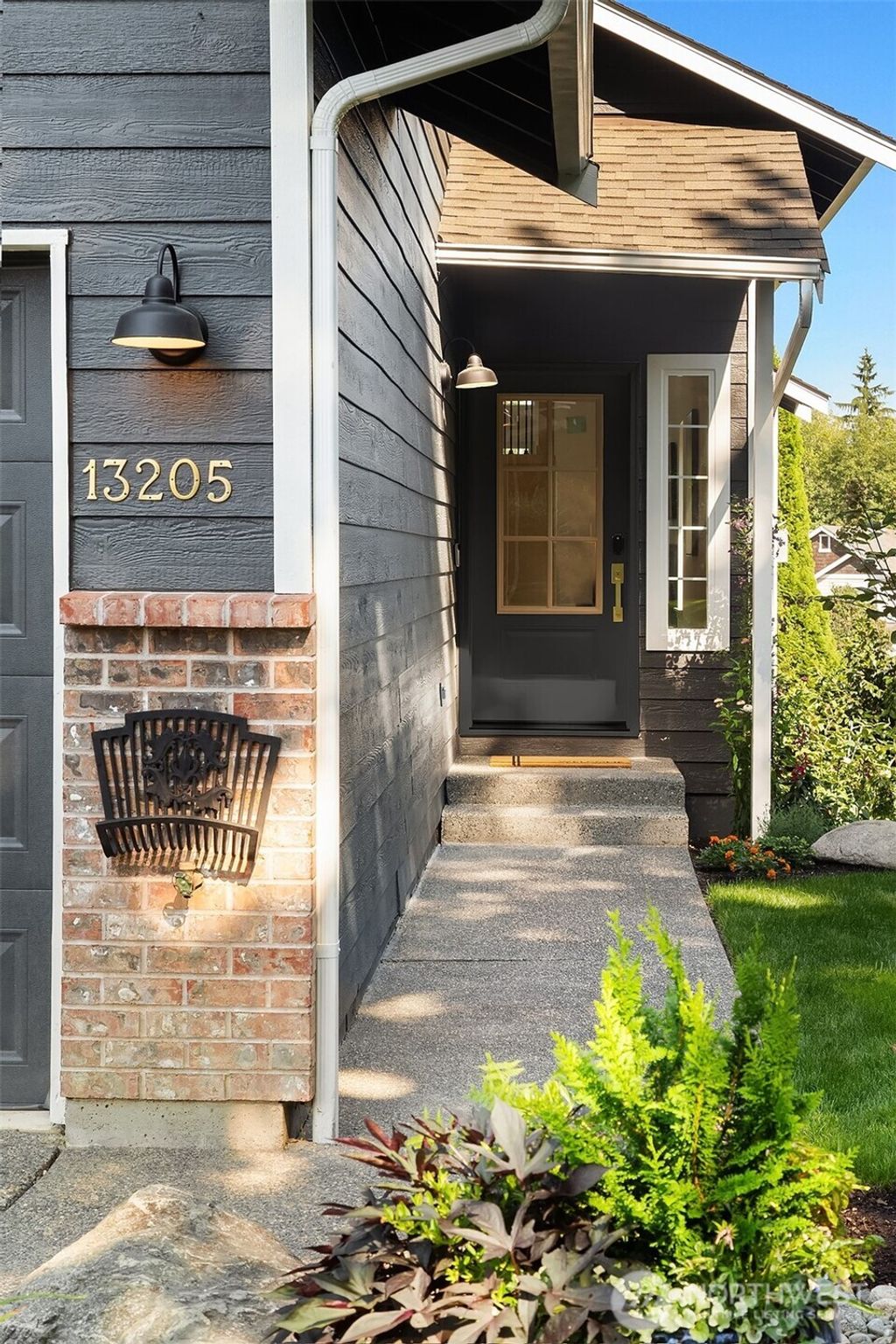 Photo of 13205 NE 201st Court, Woodinville, WA 98072 (MLS # 2431749)